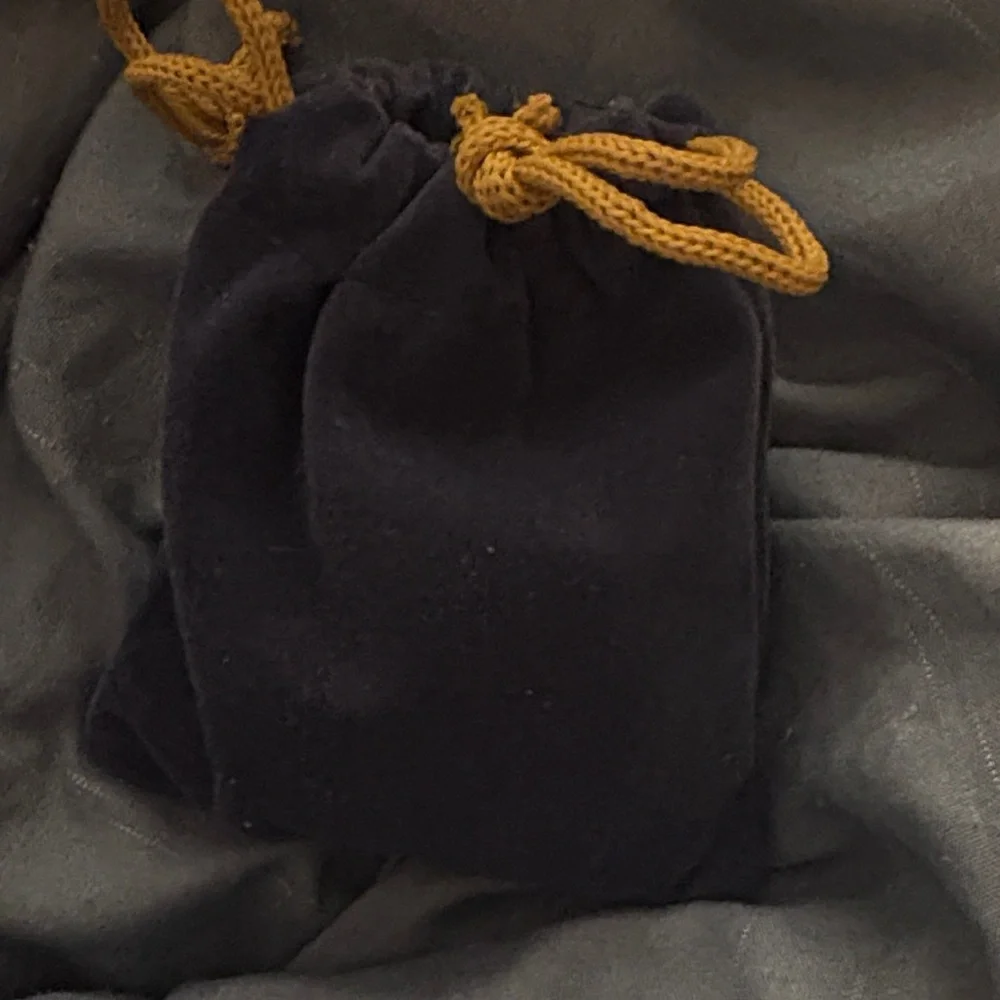Black Velvet Drawstring Pouch - Picture 2 of 6